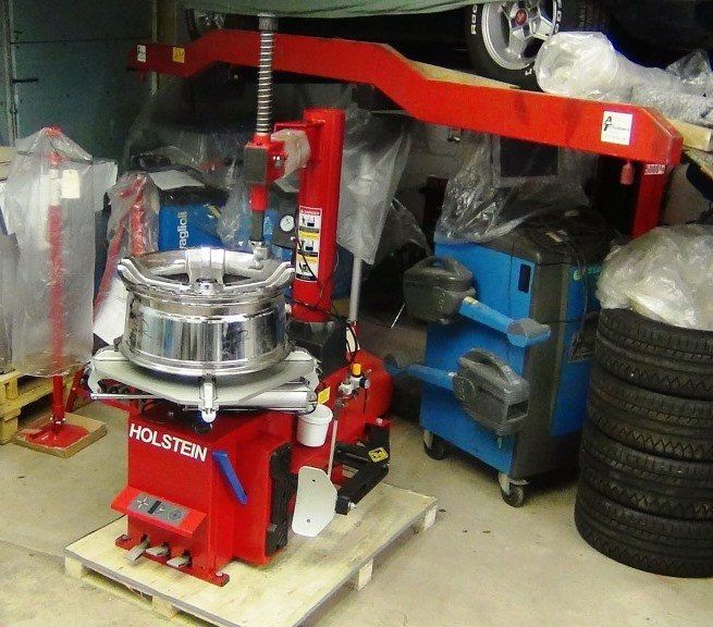 AE Technologies Inc HOLLSTEIN Heavy Duty Rim Clamp Tire Changer