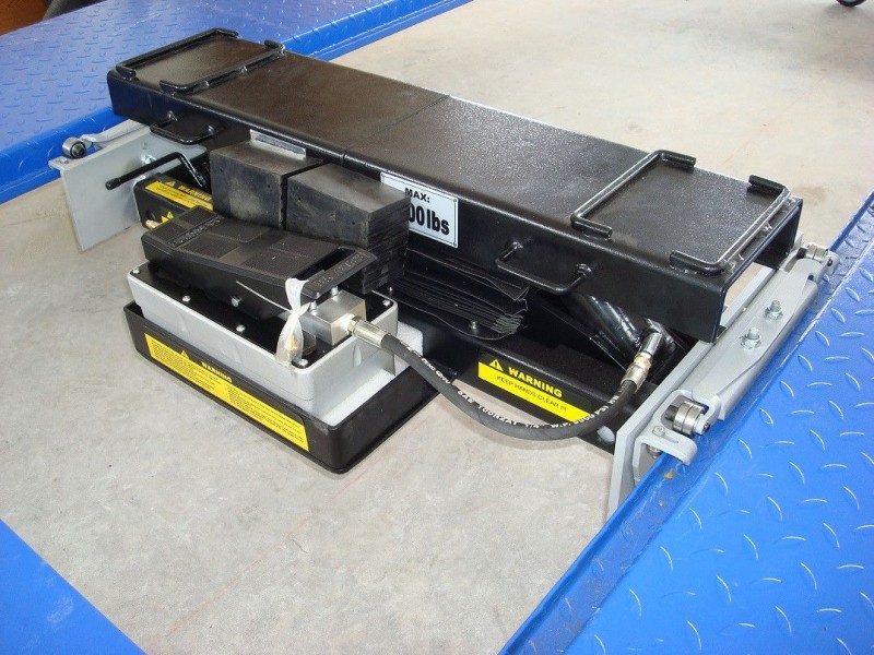 HOLLSTEIN 12-4P Four Post Lift (5)