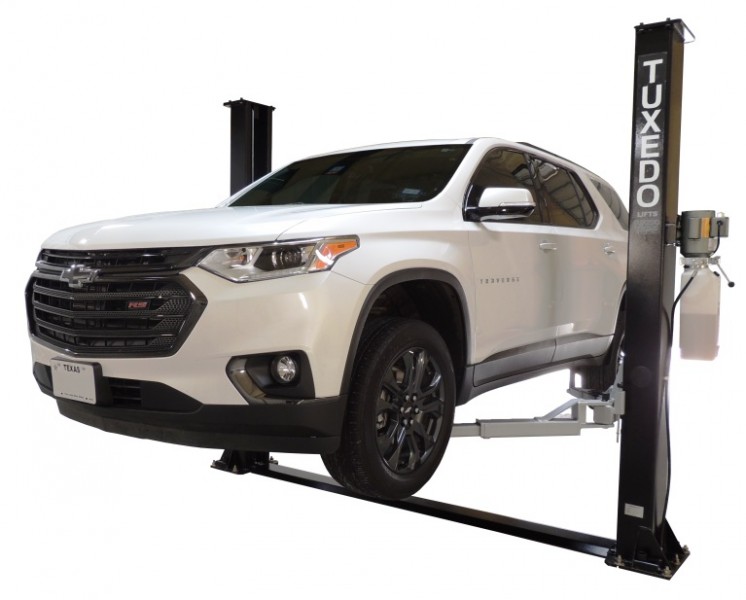 TP9KF-TUX-SUV-Iso-AC-768x617